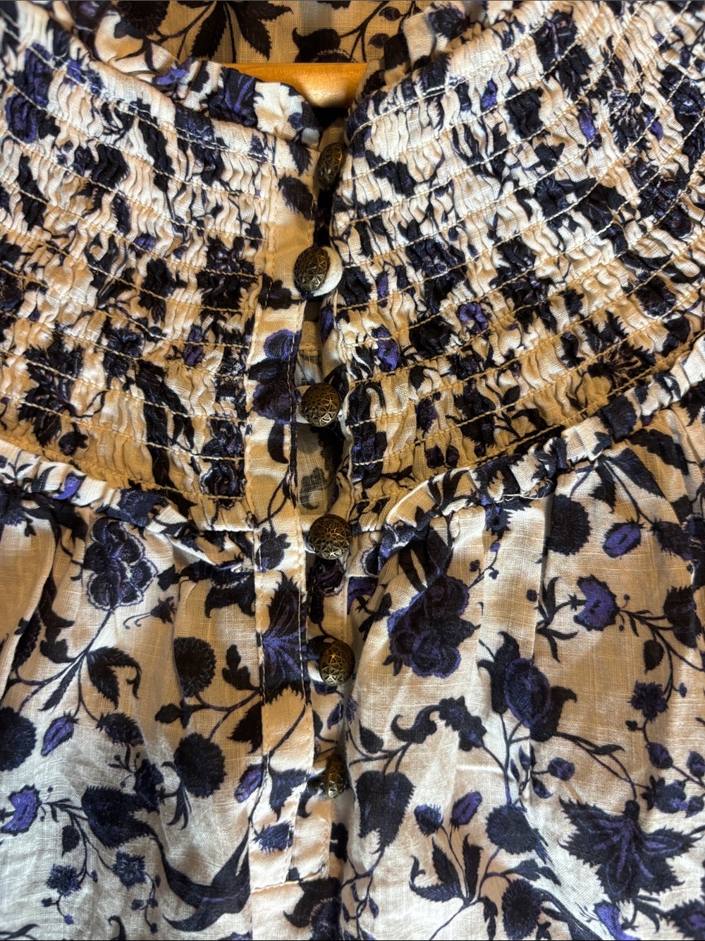 Anthropologie cotton floral flutter sleeve blouse - Picture 4 of 5